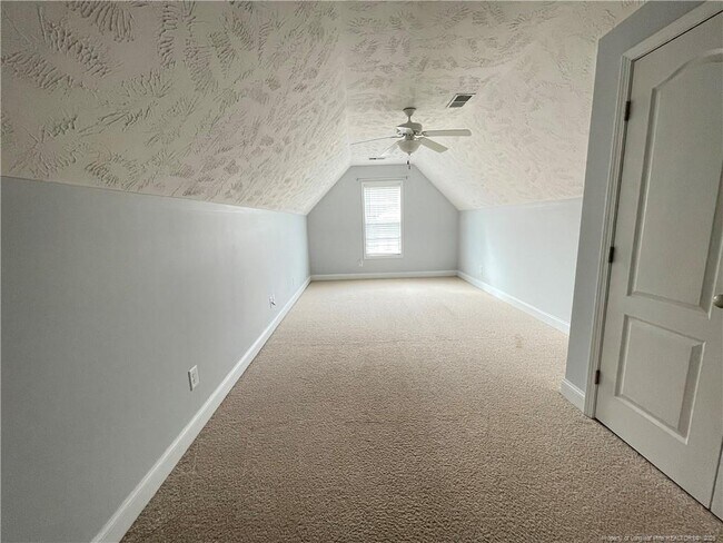 Building Photo - 2144 St Nicholas Dr