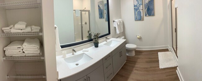 Building Photo - 853 Saddle Ridge Rd