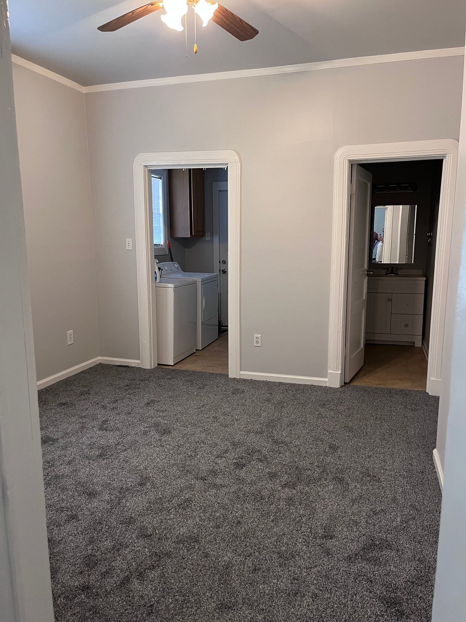 Master bedroom view #1 - 539 Maple Ave