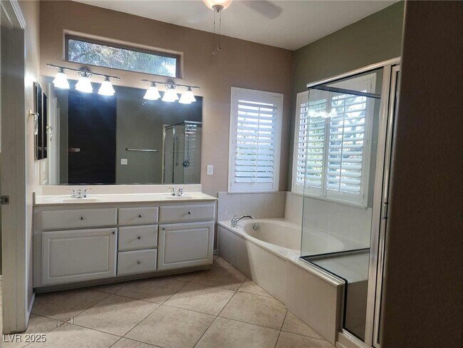 Building Photo - 2934 Maffie St