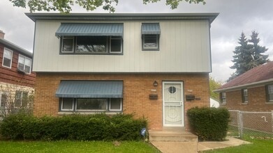 Building Photo - 4052 N 85th St