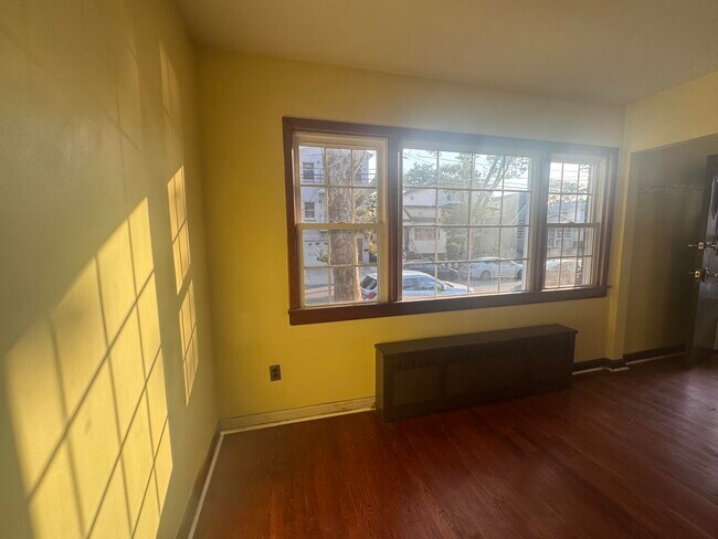 Building Photo - 382 Virginia Ave