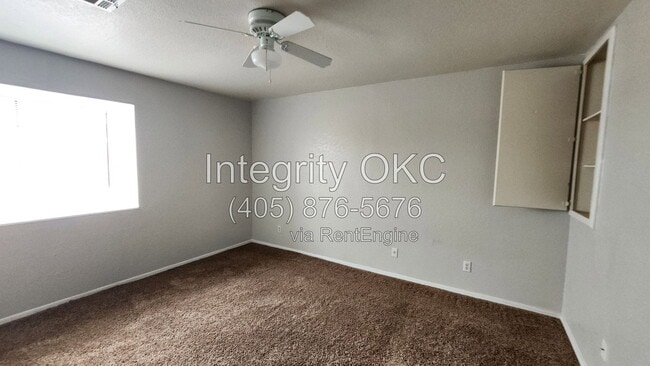 Building Photo - 1315 Eastgate Dr