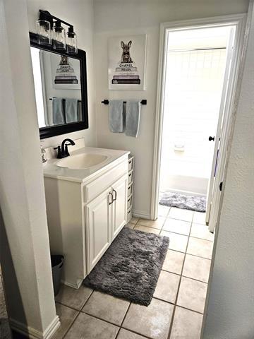 Building Photo - 3636 Hopetown Dr