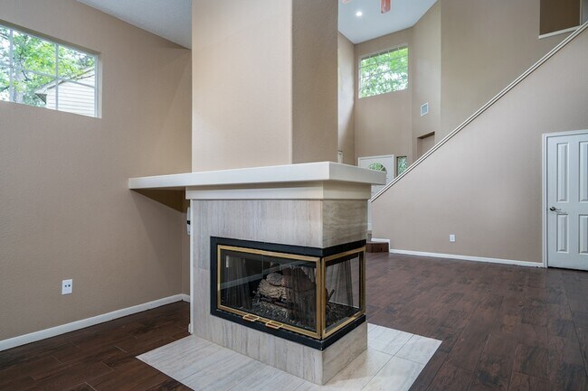 Building Photo - 66 Lakeridge Ct