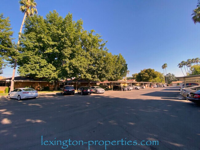 Building Photo - Fantastic, 2bd/1ba, Condo Home available in The Villaggio community, near Madison Ave. and Americ...