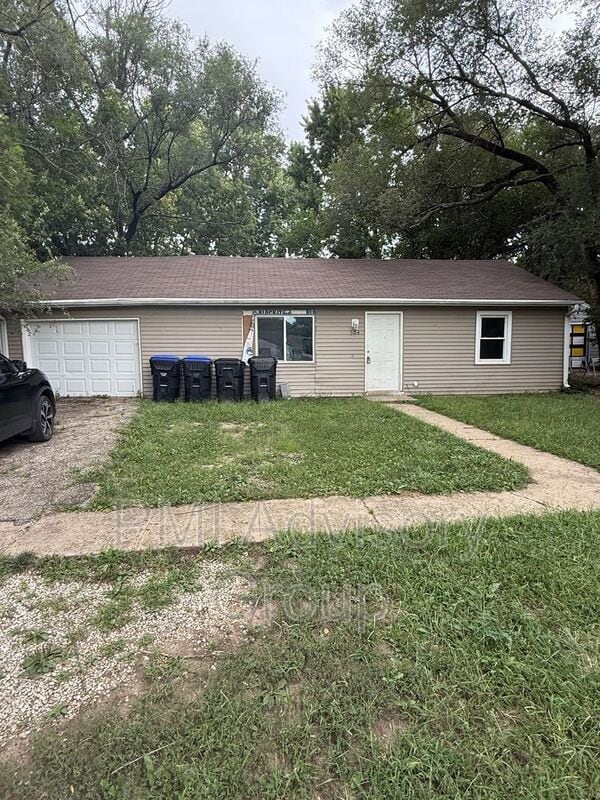 Primary Photo - 504 SE 35th St