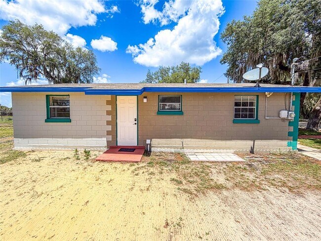 Building Photo - 225 W Northside Dr