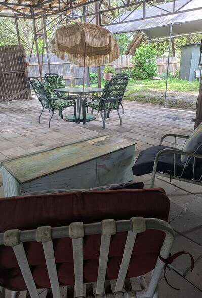 Big Covered Patio with Outdoor Sink - 9838 Lake Dr