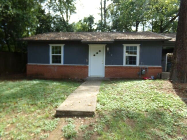 Primary Photo - 2 bedroom home available mid-September