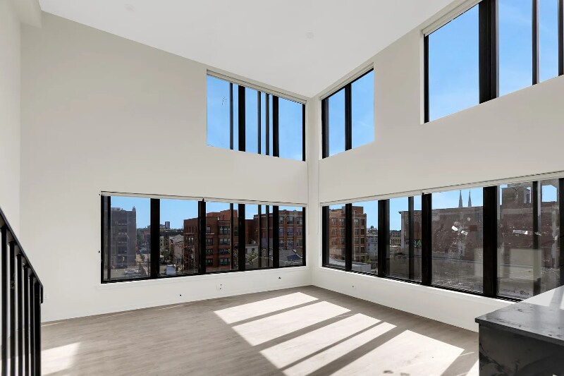 Building Photo - 500 N 13th St