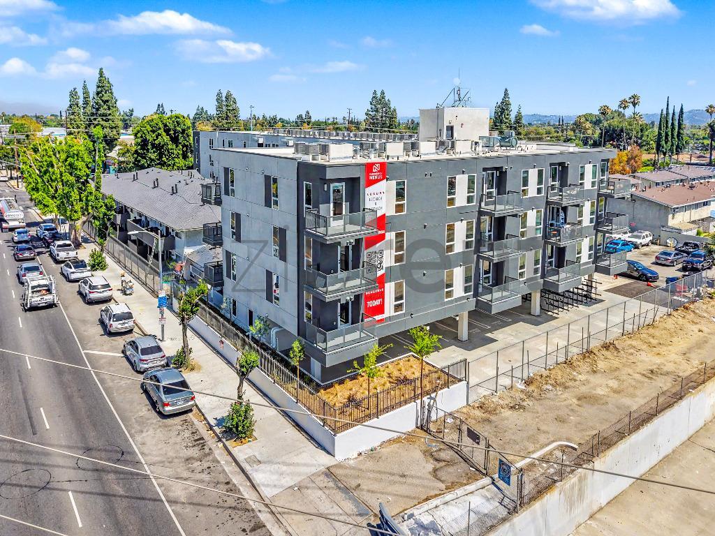 Building Photo - Unit 311