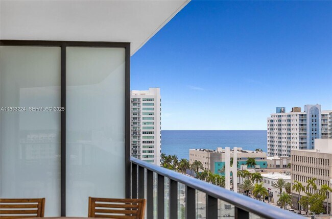 Building Photo - 580 72nd St