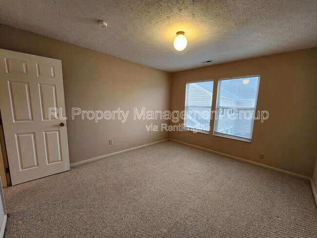 Building Photo - 3437 Fishinger Mill Dr