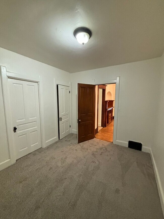Building Photo - 2229 N 40th St