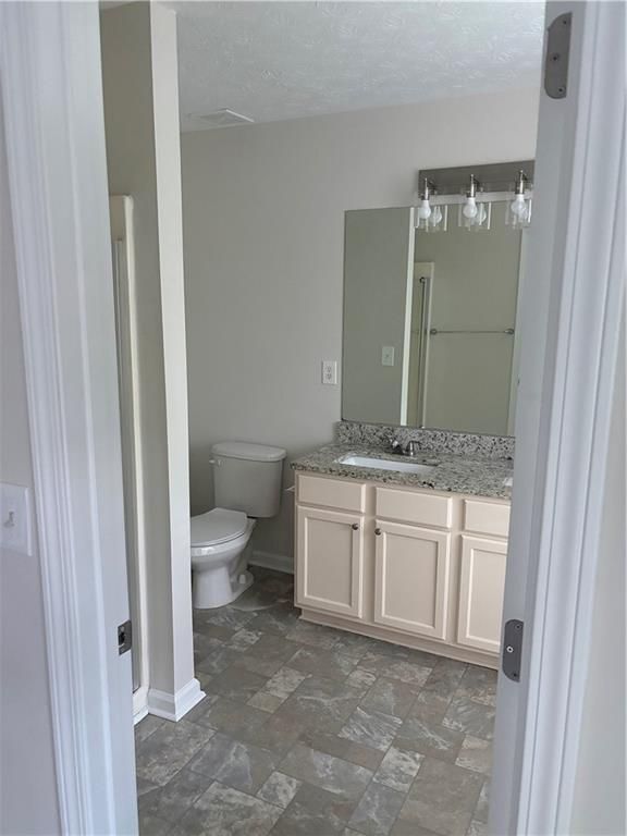Building Photo - 2575 Hamilton Chase Run