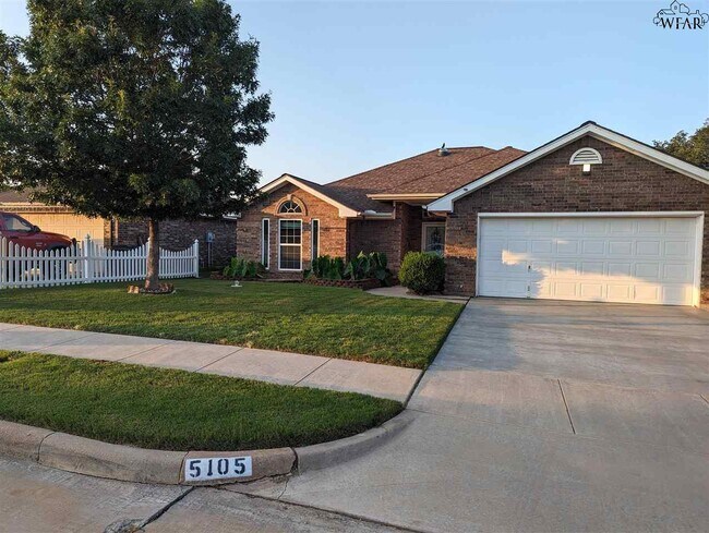 Primary Photo - 5105 Carlene Dr
