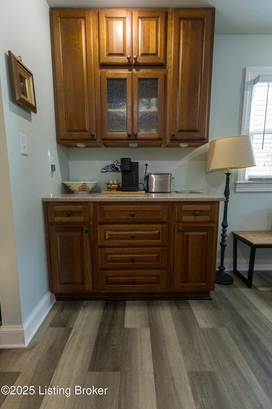 Building Photo - 720 Gheens Ave