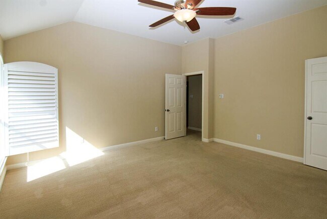 Building Photo - 3640 Rosalina Loop