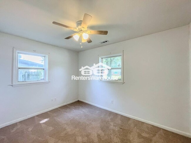 Building Photo - 4945 Paine Ln