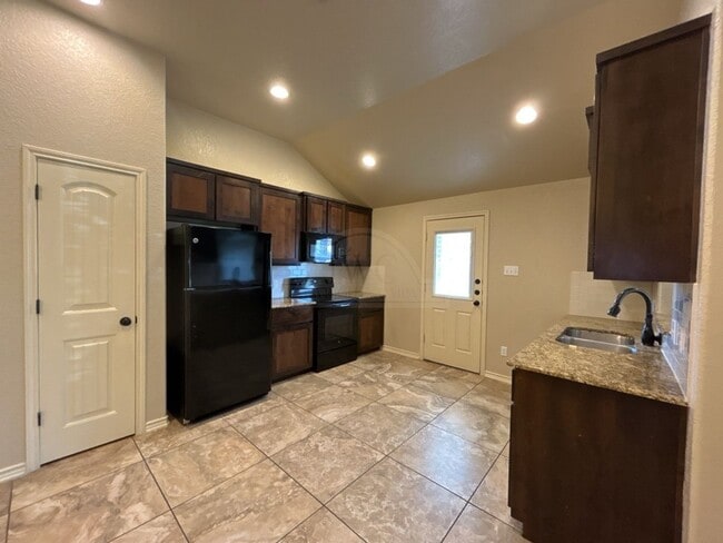 Building Photo - 5800 Luminous Ln