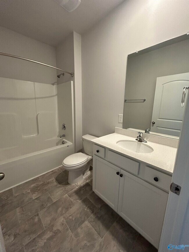 Building Photo - 129 Canonbury Dr