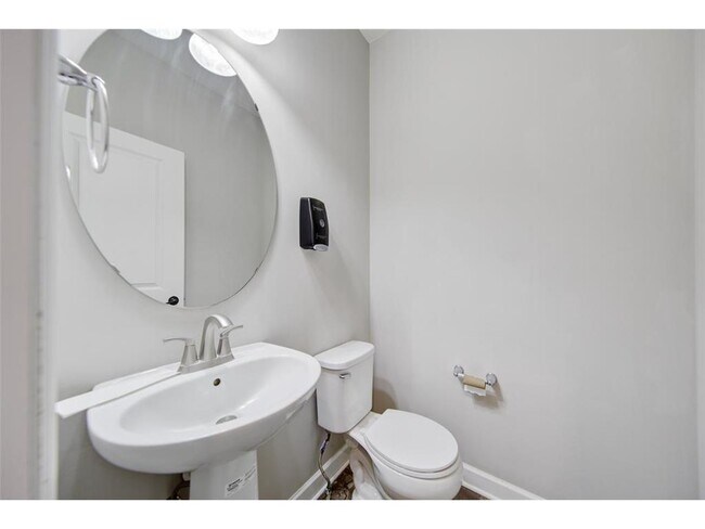 Building Photo - 19220 Bridle Path