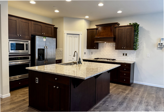 Building Photo - Charming 4-Bedroom Home in the Heart of University Place