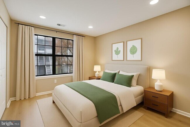 Building Photo - 1603 Carriage House Terrace