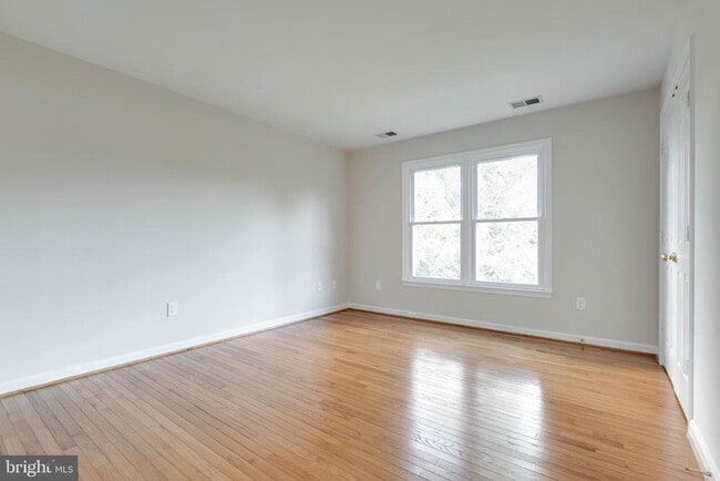 Building Photo - 1316 Pleasant Meadow Rd