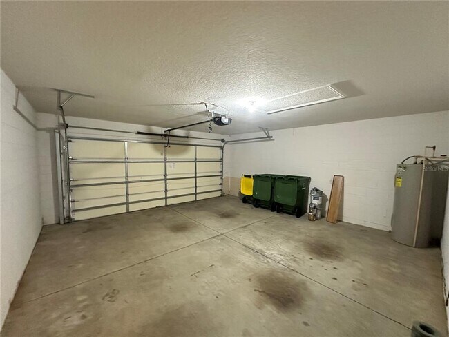Building Photo - 2763 Athens Dr
