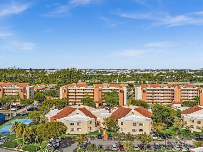 Building Photo - 10241 NW 9th St Cir