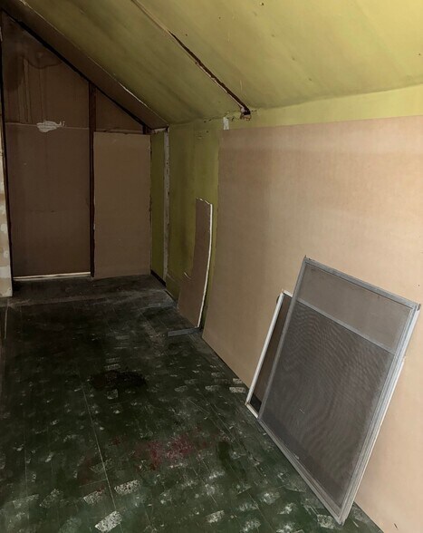 Building Photo - 505 Chaudet Ave