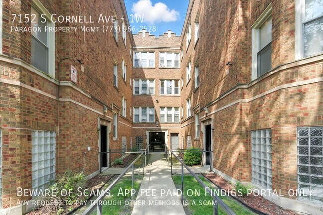Building Photo - 7152 S Cornell Ave