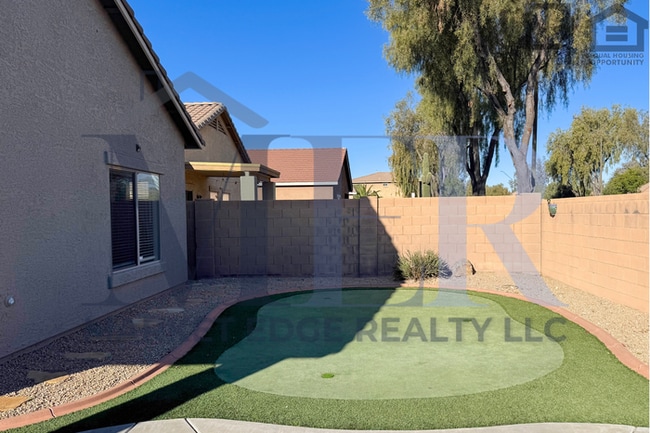 Building Photo - 3Bed/2Bath Home at Cotton Ln/Greenway Rd! $199 MOVE-IN SPECIAL! Ready for Immediate Move-In!