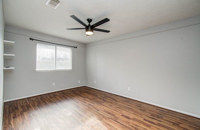 Building Photo - 6607 Readsland Ln