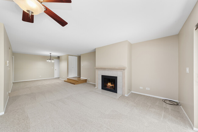 Building Photo - 2392 Abbeywood Dr