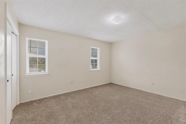 Building Photo - 703 E Shady Grove Rd