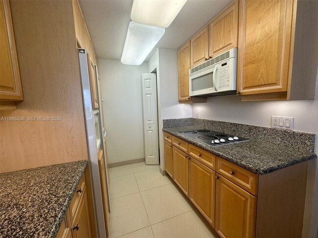 Building Photo - 6001 N Ocean Dr