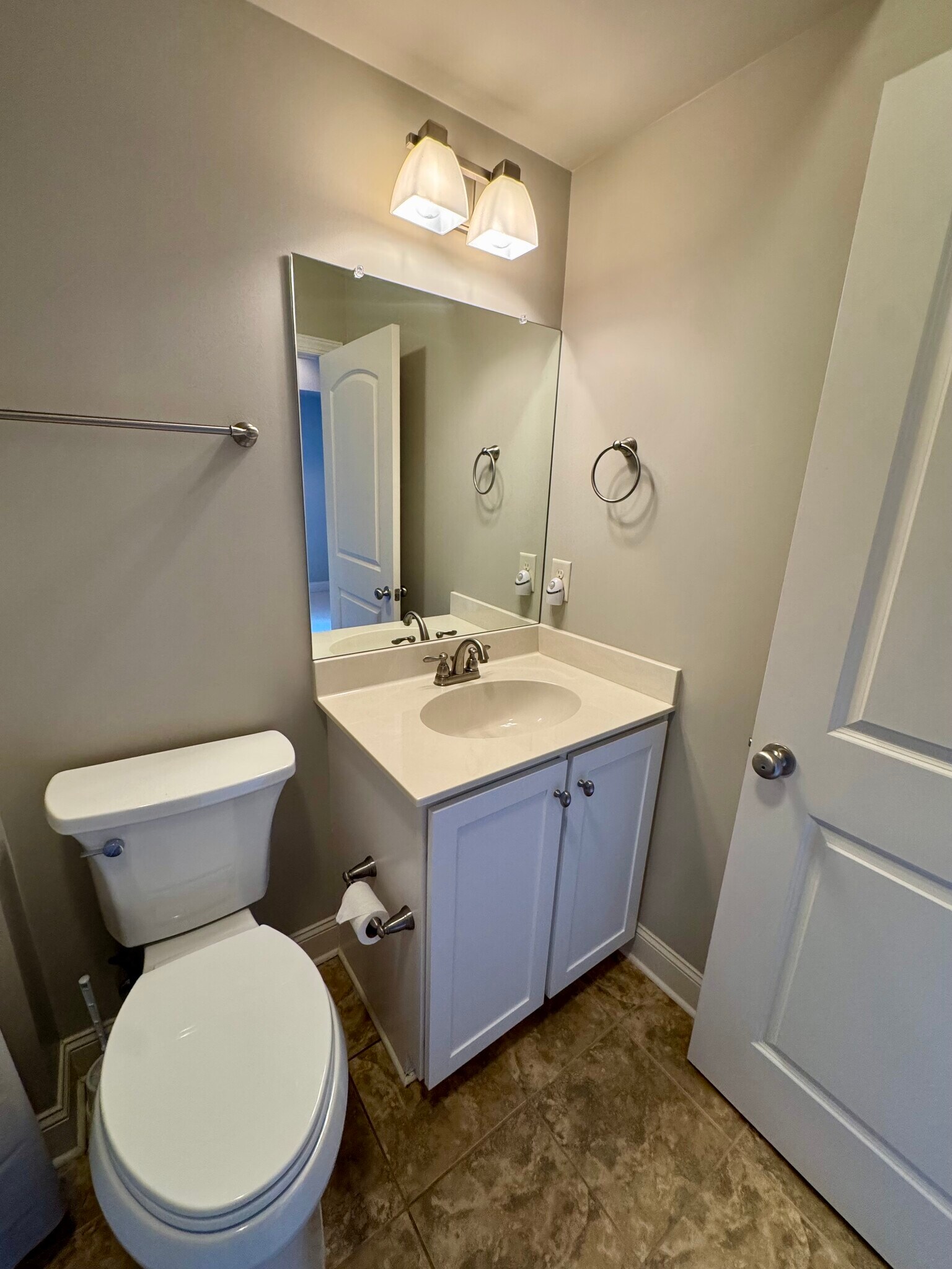 Building Photo - 3038 Massey Rd