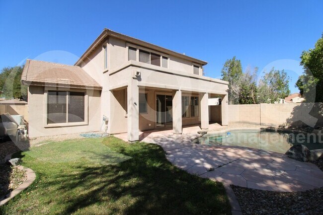 Building Photo - 563 E Krista Way