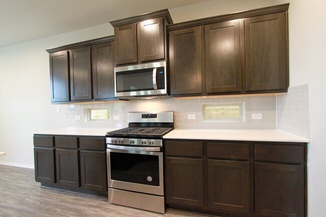 Building Photo - Newly Built 3 Bedroom, 2.5 Bath House in Round Rock's University Park Villas