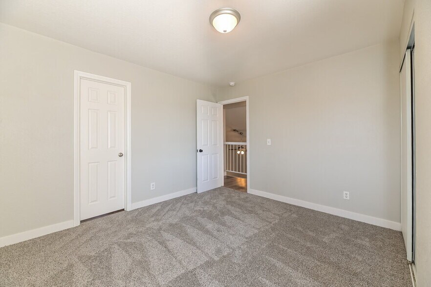 Building Photo - 510 Crony Ave