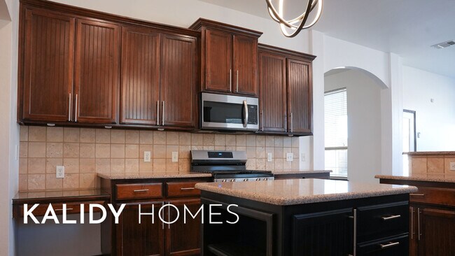 Building Photo - 13049 SW 5th St