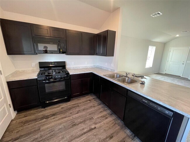 Building Photo - 1414 Lexi Dr