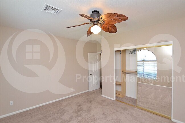 Building Photo - 510 S Lagoon Dr