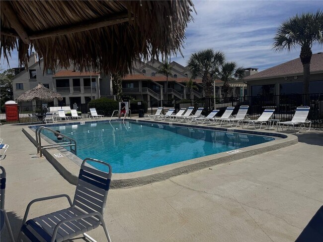 Building Photo - 621 Windrush Bay Dr