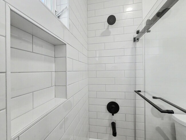 Building Photo - 3538 S Hudson St