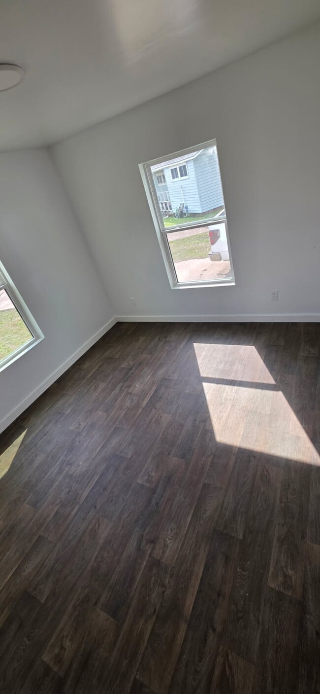 Building Photo - 3 Pacific Cir