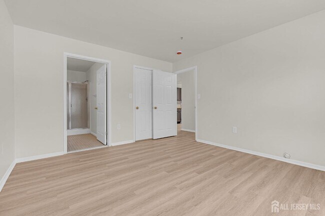 Building Photo - 12 High Pointe Way